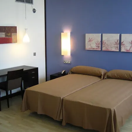 Hotel Puerta De 3*